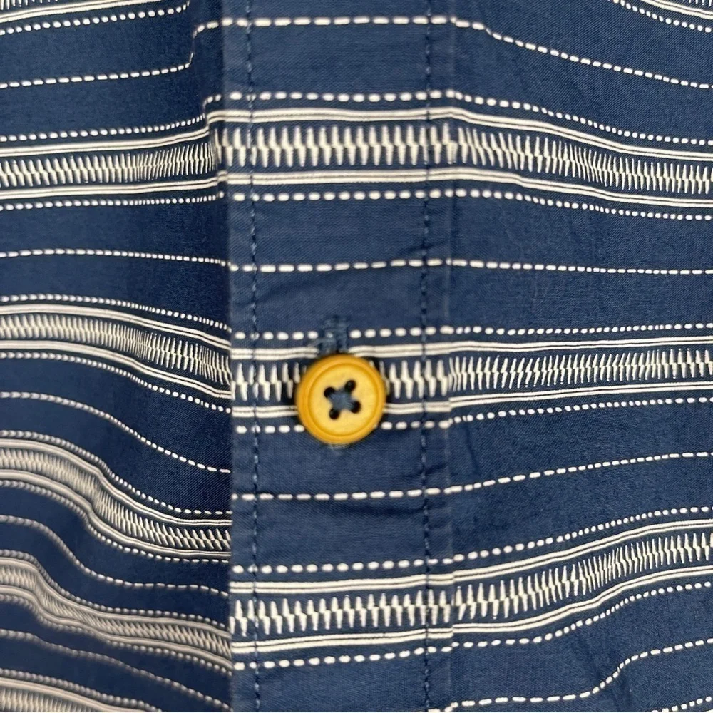 Tucker + Tate Short sleeve button down shirt blue white stripe size Large 10/12